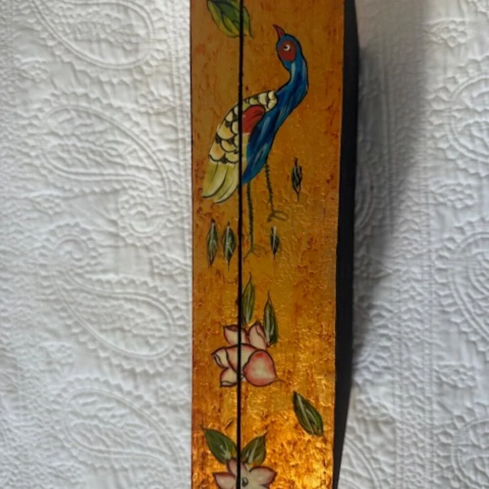 Vintage Lacquer Large 12x8x3 Keepsake Box Lady wit beautiful piece